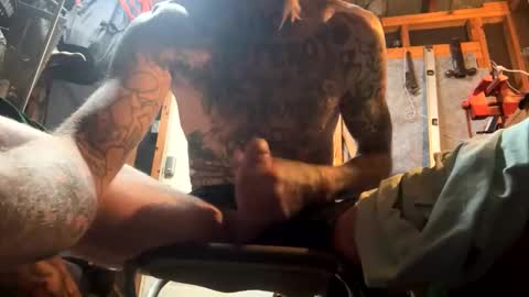 whyteboi8989 online show from November 4, 2025, 11:42 am