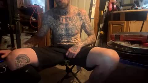 whyteboi8989 online show from March 19, 2026, 9:52 pm