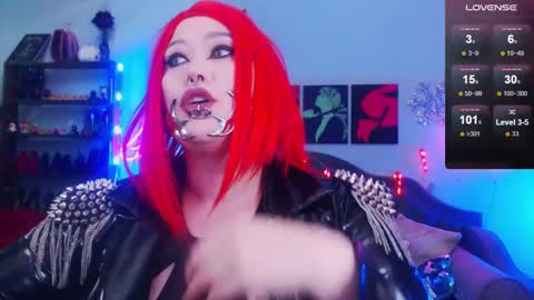 Snapshot of wickedxqueen chatting on December 23, 2024, 5:49 am Laura  online show from December 23, 2024, 5:49 am