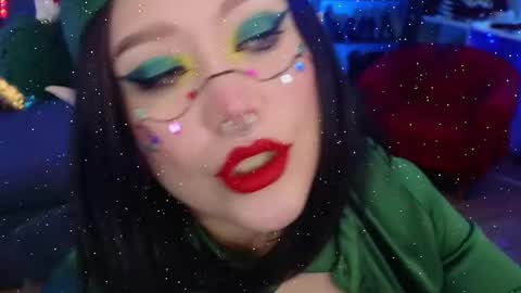 Snapshot of wickedxqueen chatting on December 25, 2024, 4:22 am Laura  online show from December 25, 2024, 4:22 am