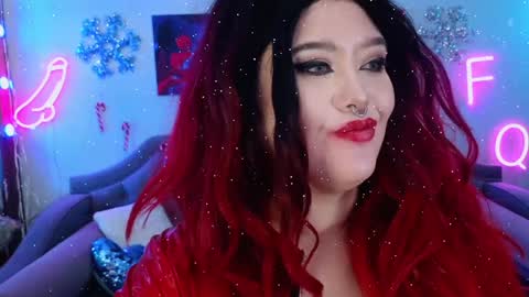 Snapshot of wickedxqueen chatting on December 30, 2024, 7:37 am Laura  online show from December 30, 2024, 7:37 am