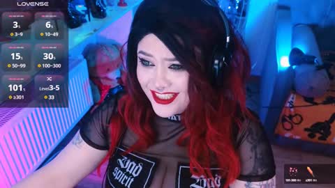 Snapshot of wickedxqueen chatting on February 26, 2025, 4:36 am Laura  online show from February 26, 2025, 4:36 am