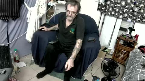 wifehunter77 online show from June 12, 2026, 8:30 pm
