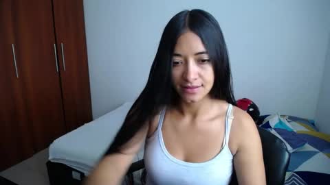 Ilauren online show from March 28, 2026, 1:22 pm