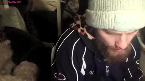 wilclyde1996 online show from February 15, 2026, 6:04 pm