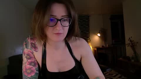 wild_peony online show from February 13, 2025, 8:55 pm