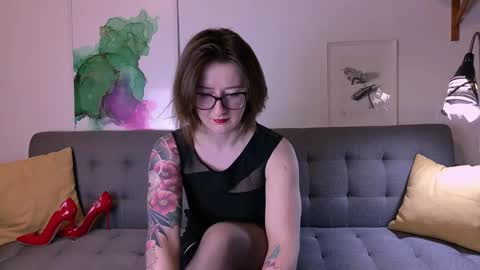 wild_peony online show from March 1, 2025, 8:10 pm