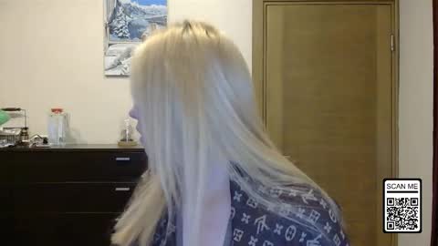 Alina online show from October 12, 2025, 1:43 pm