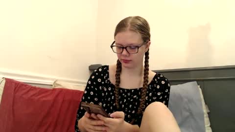 wildflowerofco online show from February 13, 2025, 3:39 am