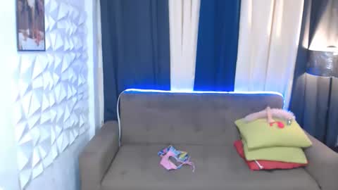 pauleen online show from October 9, 2025, 6:17 pm