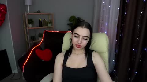 Alena online show from March 9, 2025, 4:44 pm