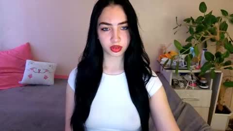 Alena online show from June 10, 2026, 4:12 am