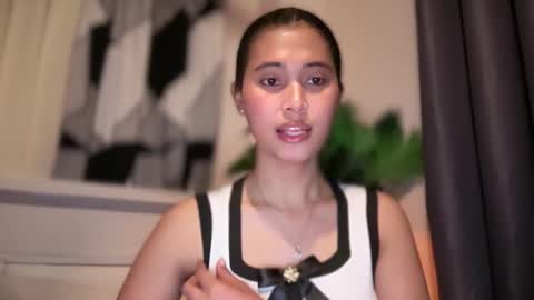 Snapshot of wildkittytrans chatting on February 17, 2026, 12:45 pm CHRISTINE online show from February 17, 2026, 12:45 pm