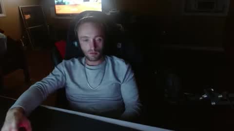 XXX online show from November 10, 2025, 11:37 pm