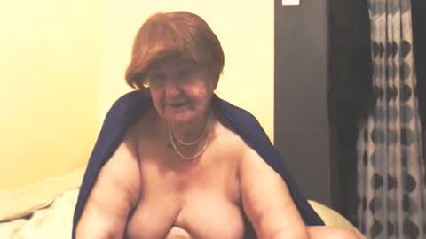 WildRedCat online show from January 12, 2026, 10:37 pm