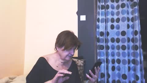 Snapshot of wildredcat chatting on April 22, 2026, 10:50 am WildRedCat online show from April 22, 2026, 10:50 am