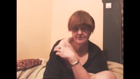 Snapshot of wildredcat chatting on May 6, 2026, 9:09 pm WildRedCat online show from May 6, 2026, 9:09 pm
