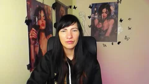 Snapshot of wildsoul8 chatting on May 18, 2026, 5:35 am Rosalinda online show from May 18, 2026, 5:35 am