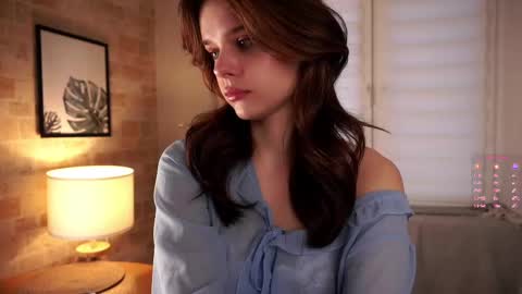 Eva online show from February 24, 2025, 1:02 am