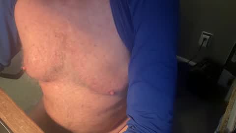 willbach88 online show from October 22, 2025, 11:48 pm