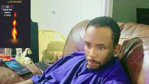 YaBoyTJ online show from November 23, 2025, 8:36 am