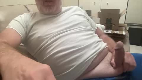 Snapshot of willieb777 chatting on November 9, 2025, 5:33 pm willieb777 online show from November 9, 2025, 5:33 pm