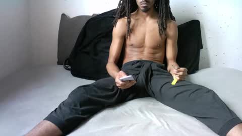 Snapshot of willingwillwet chatting on January 29, 2025, 10:37 am Call me Babe online show from January 29, 2025, 10:37 am