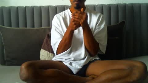 Snapshot of willingwillwet chatting on October 25, 2025, 12:02 pm Call me Babe online show from October 25, 2025, 12:02 pm