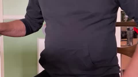 William online show from December 14, 2025, 6:23 pm