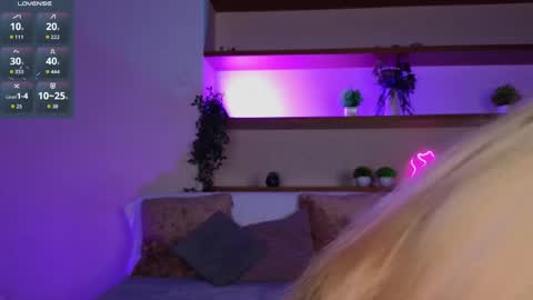 Snapshot of wilonebute chatting on June 9, 2026, 3:12 pm Mary online show from June 9, 2026, 3:12 pm