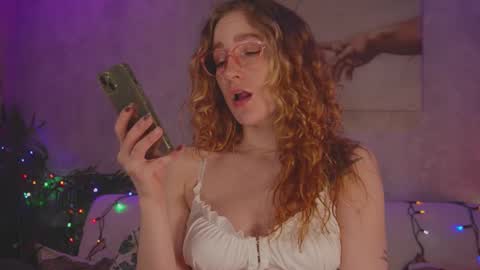 Your little D online show from March 4, 2025, 8:49 pm