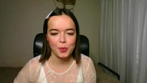 Emma  online show from September 25, 2025, 4:00 pm