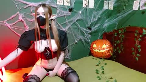 Snapshot of winter_elf chatting on October 18, 2025, 3:53 am Winter online show from October 18, 2025, 3:53 am