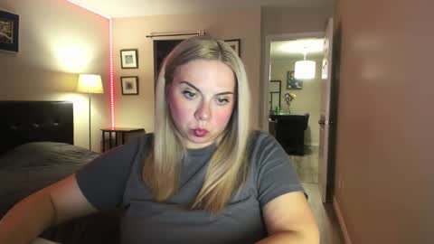 Winter Miracle online show from November 2, 2025, 4:04 am