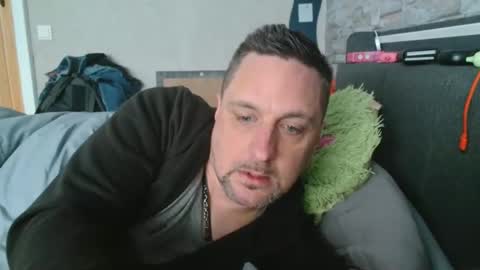 Dirty online show from March 2, 2026, 12:23 pm