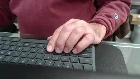 Wisa Randy online show from November 12, 2025, 11:03 pm