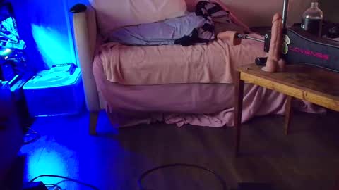 witchbitchmommy online show from September 26, 2025, 7:12 am