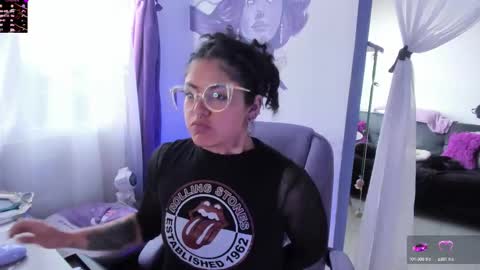     Luna Violeta  A r t i s t  online show from October 17, 2025, 6:43 pm