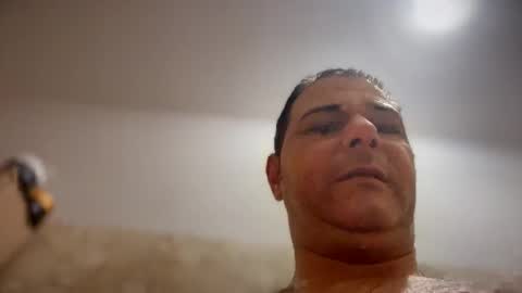 Snapshot of witebull83 chatting on February 2, 2026, 9:30 am Witebull online show from February 2, 2026, 9:30 am