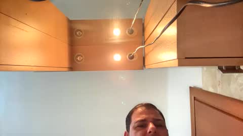 Snapshot of witebull83 chatting on February 16, 2026, 8:43 am Witebull online show from February 16, 2026, 8:43 am