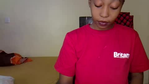 girlie o online show from January 19, 2025, 2:06 pm