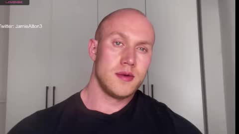 Wlademar online show from April 2, 2026, 2:42 am