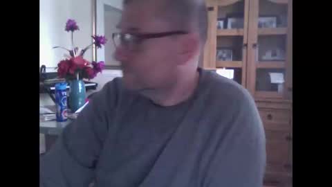Snapshot of wobble444 chatting on November 24, 2025, 2:28 pm wobble444 online show from November 24, 2025, 2:28 pm