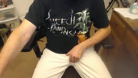 Snapshot of wolfie0717 chatting on March 3, 2025, 2:04 am wolfie0717 online show from March 3, 2025, 2:04 am