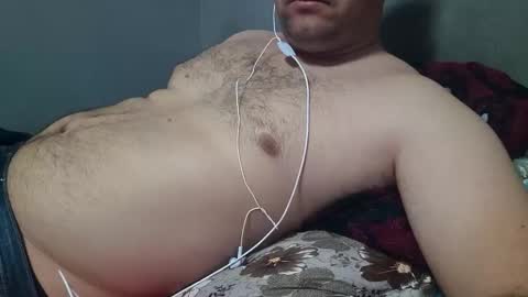 Snapshot of wolfrot chatting on January 17, 2026, 2:16 am wolf boy online show from January 17, 2026, 2:16 am