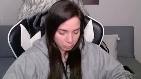 Alex online show from February 20, 2025, 2:18 am