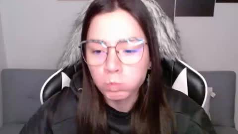 Alex online show from October 6, 2025, 2:09 am