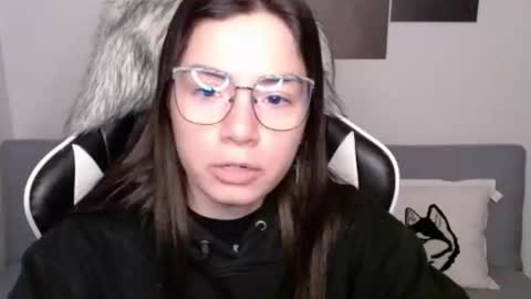 Alex online show from October 16, 2025, 2:01 am