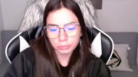 Alex online show from October 21, 2025, 10:54 pm