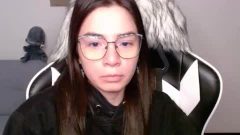 Alex online show from November 21, 2025, 3:05 am